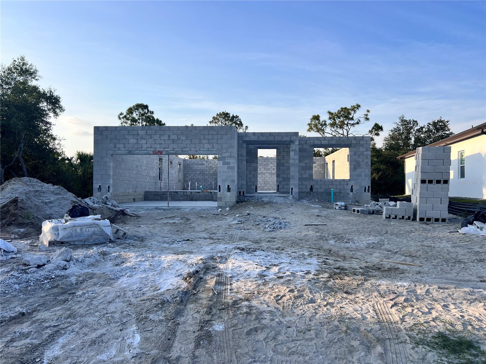 Details for 122 Naomi Pl, ROTONDA WEST, FL 33947