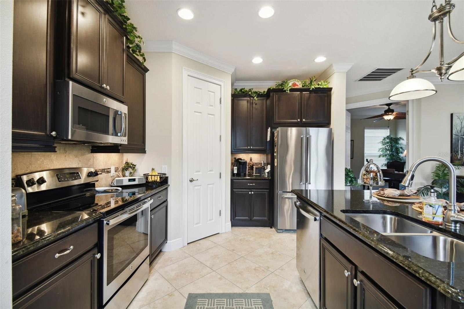 Image 11 of 51 For 1703 Encinitas Way