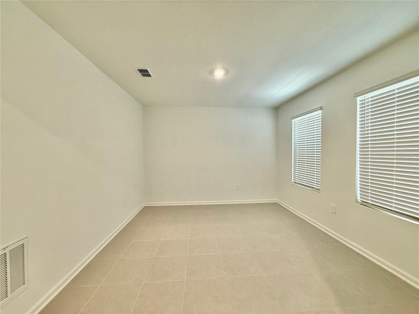 Image 10 of 27 For 4796 Golden Knight Boulevard
