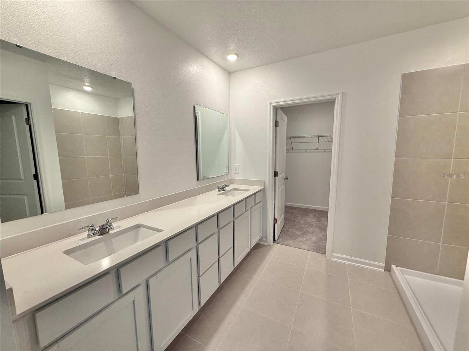 Image 16 of 27 For 4796 Golden Knight Boulevard