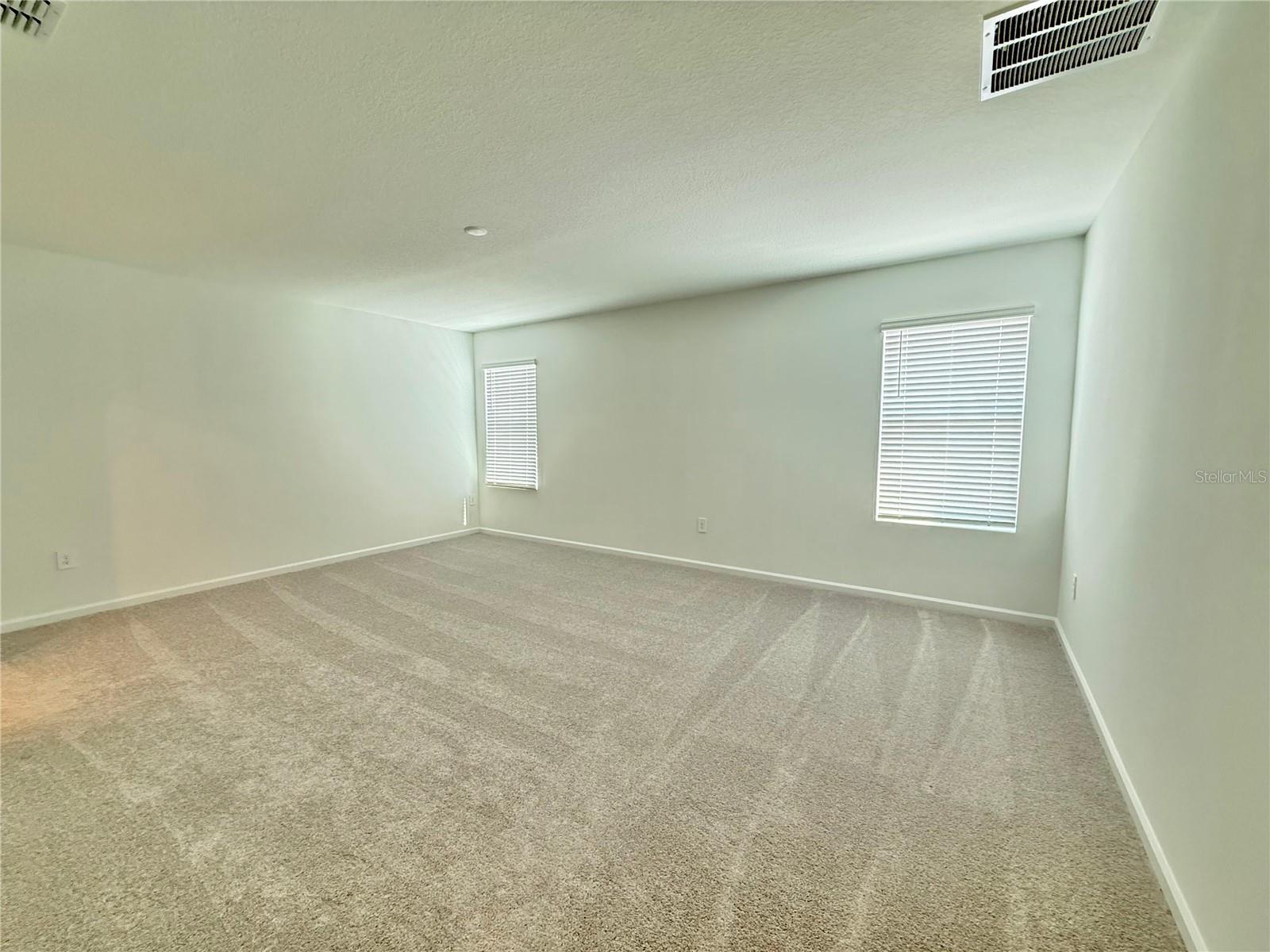 Image 18 of 27 For 4796 Golden Knight Boulevard