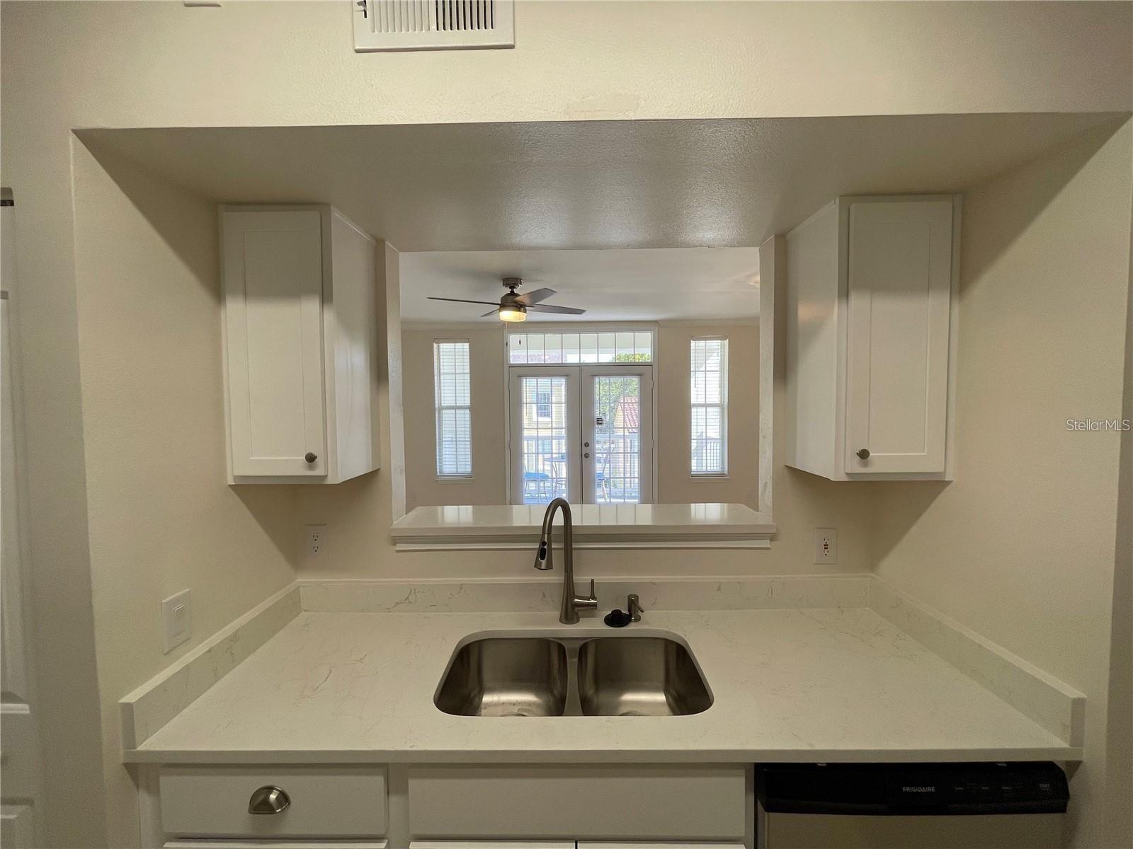 Image 11 of 45 For 1020 Siena Park Boulevard W 304
