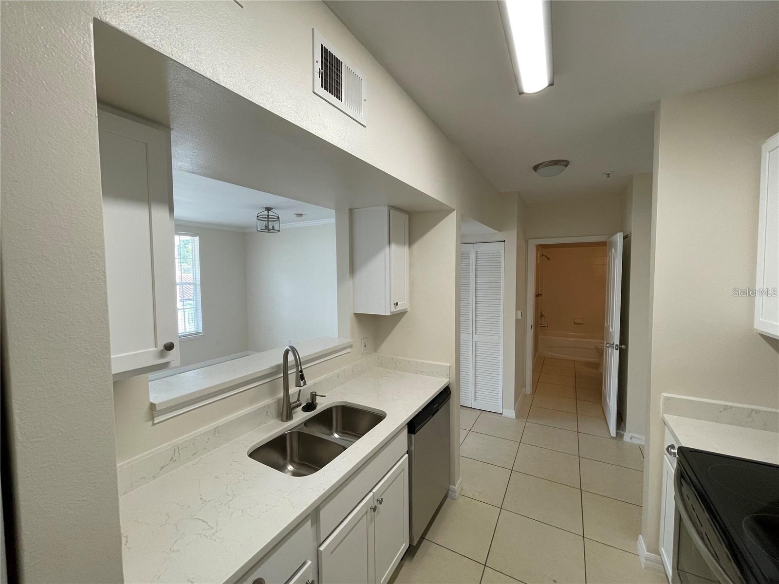 Image 7 of 45 For 1020 Siena Park Boulevard W 304