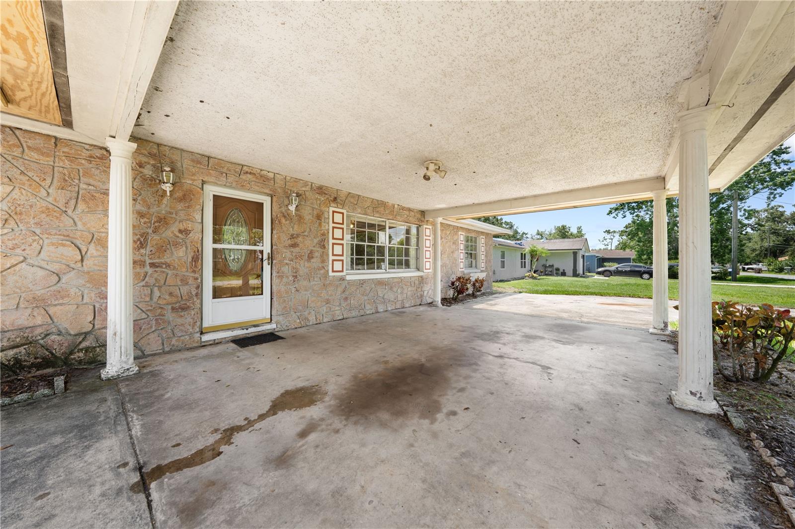 Image 12 of 63 For 2947 Larson Street