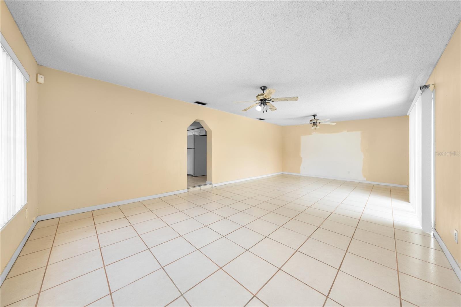Image 40 of 63 For 2947 Larson Street