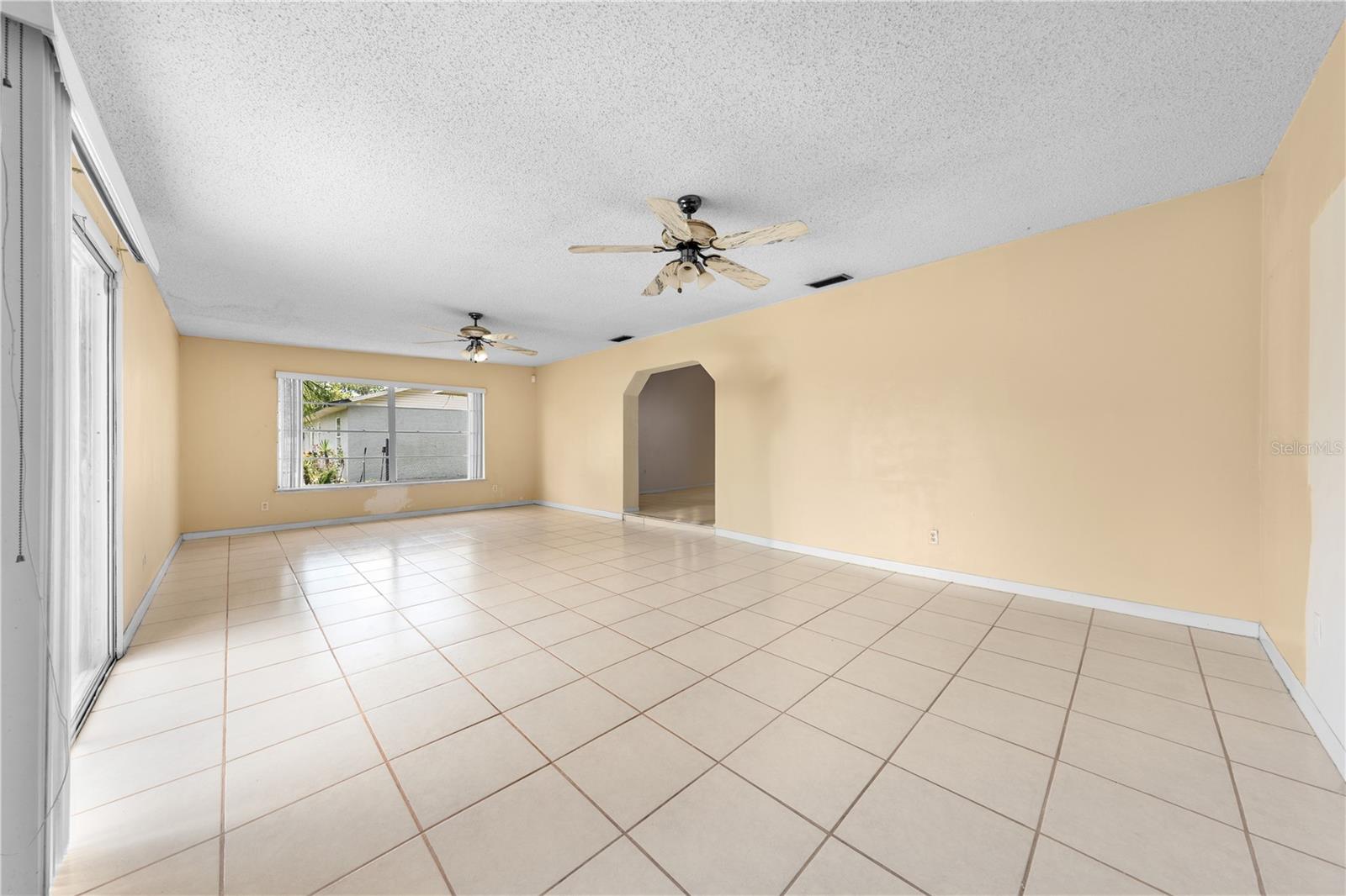 Image 41 of 63 For 2947 Larson Street