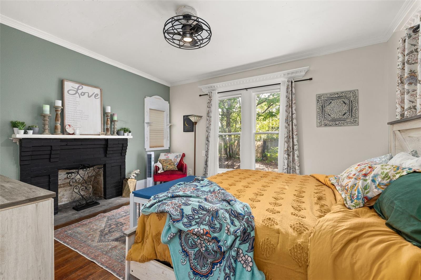 Image 15 of 99 For 525 Blue Springs Avenue
