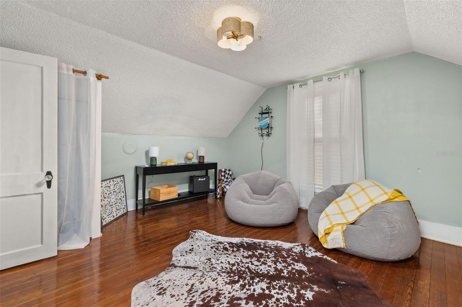 Image 41 of 99 For 525 Blue Springs Avenue