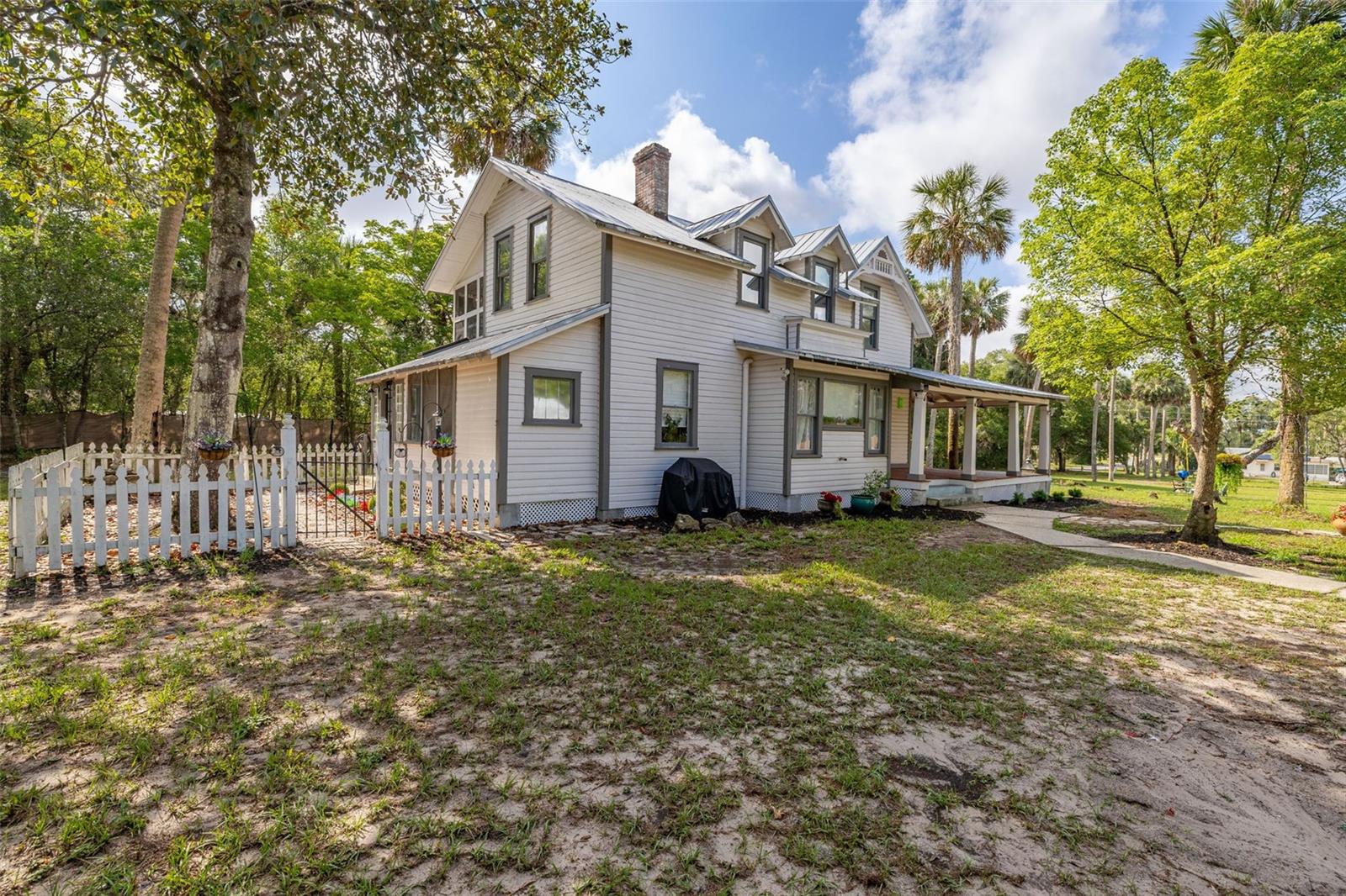 Image 63 of 99 For 525 Blue Springs Avenue