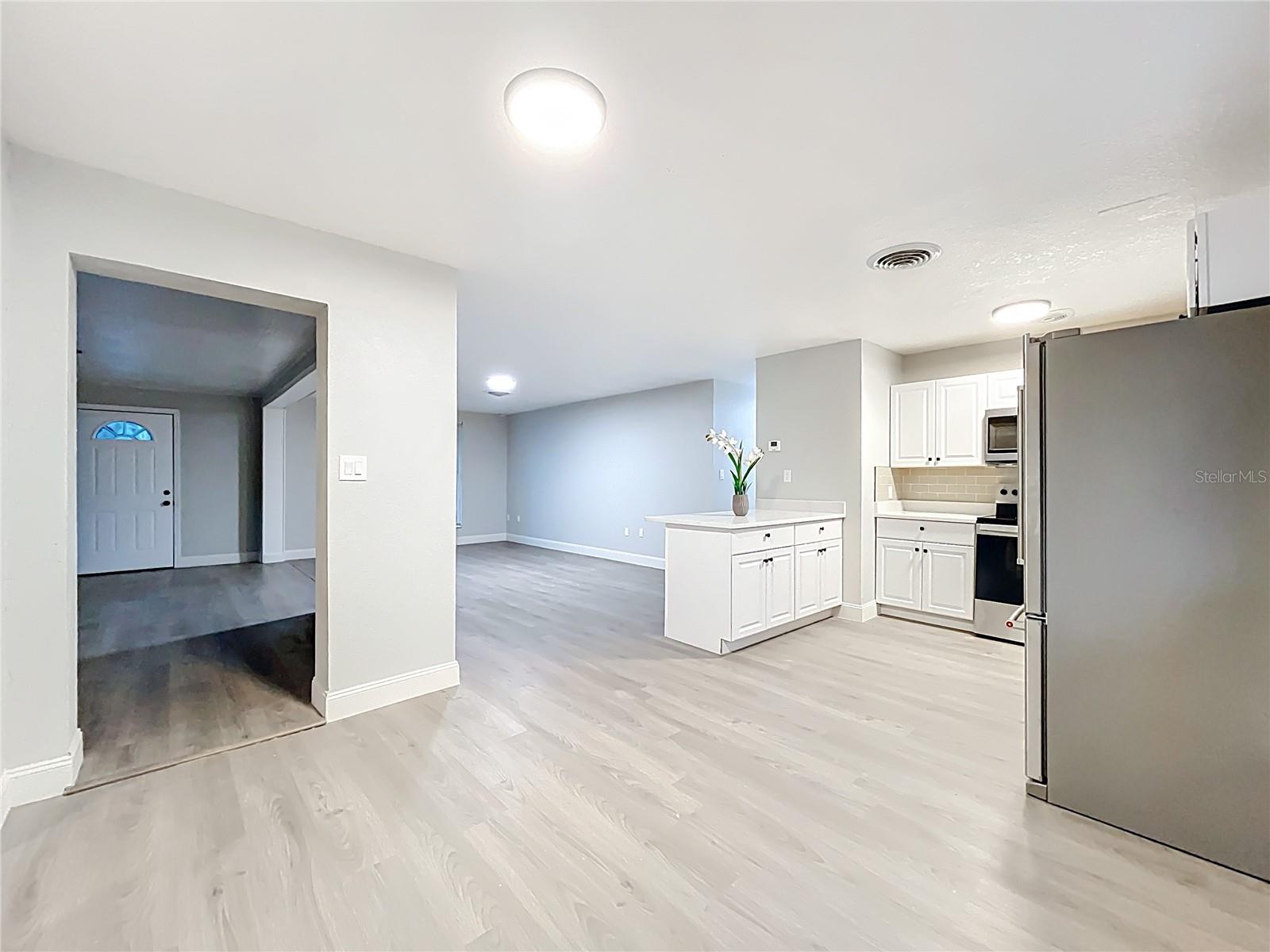 Image 11 of 30 For 1503 Woodlyn Drive