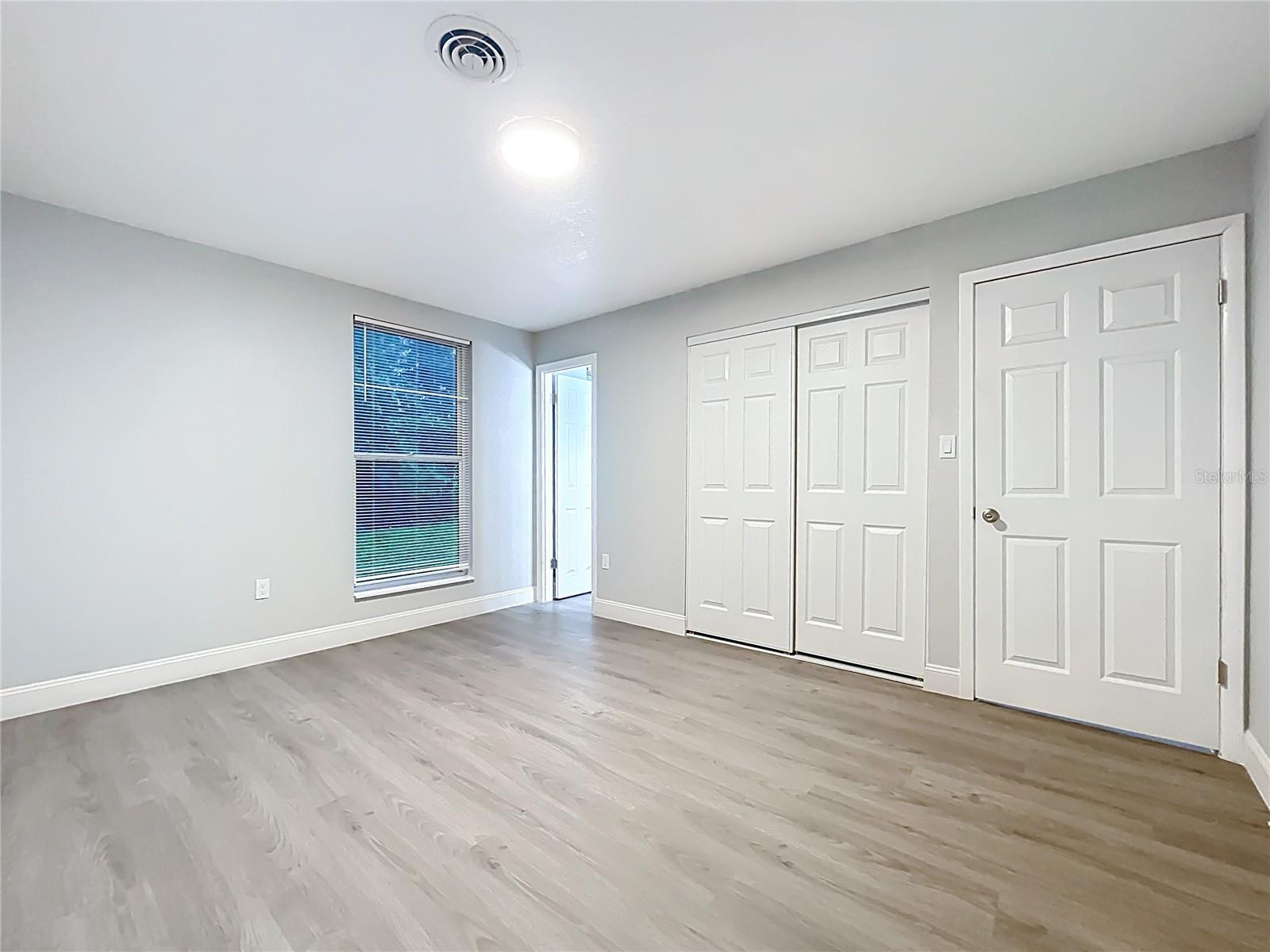 Image 13 of 30 For 1503 Woodlyn Drive