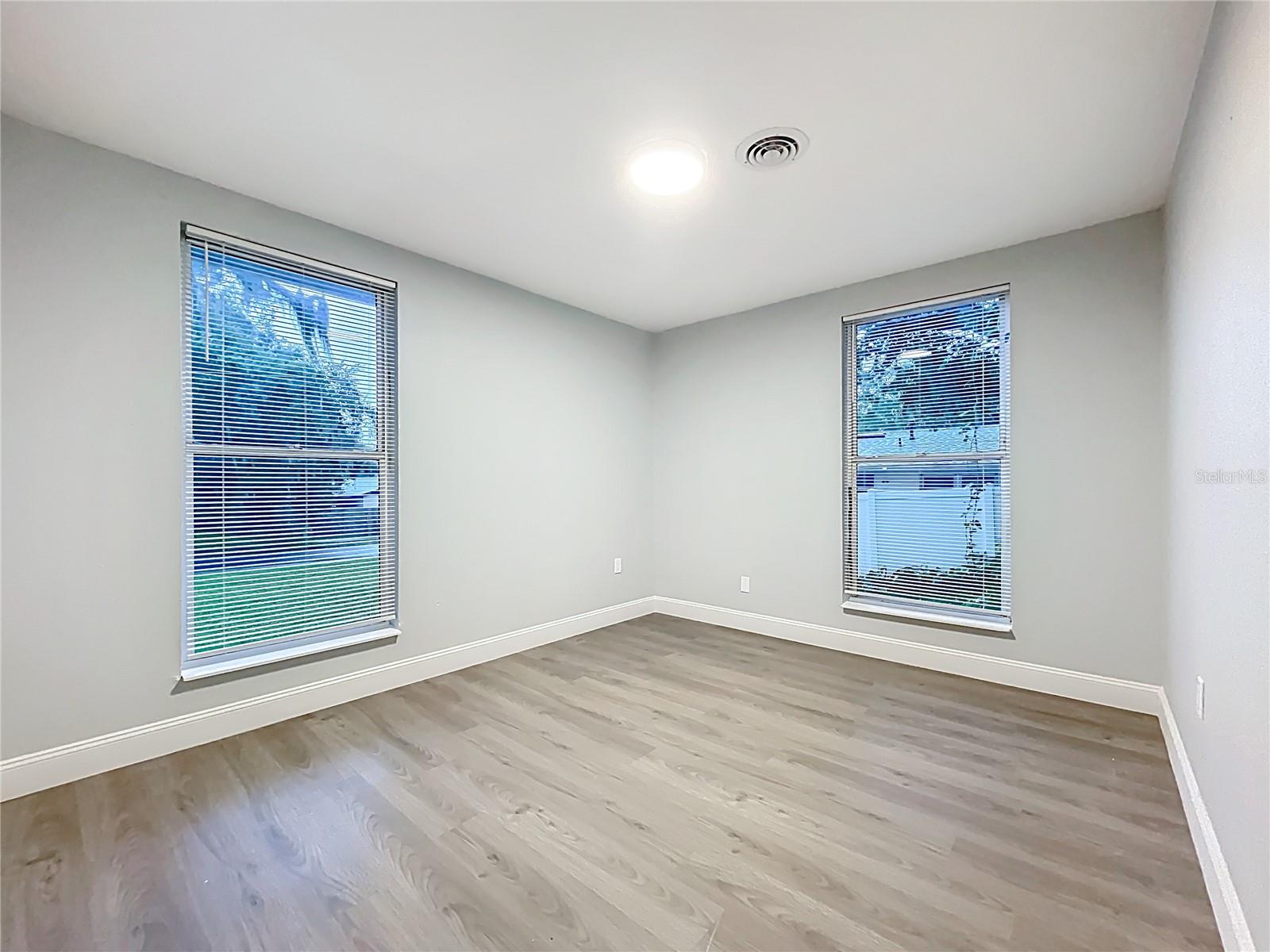 Image 22 of 30 For 1503 Woodlyn Drive