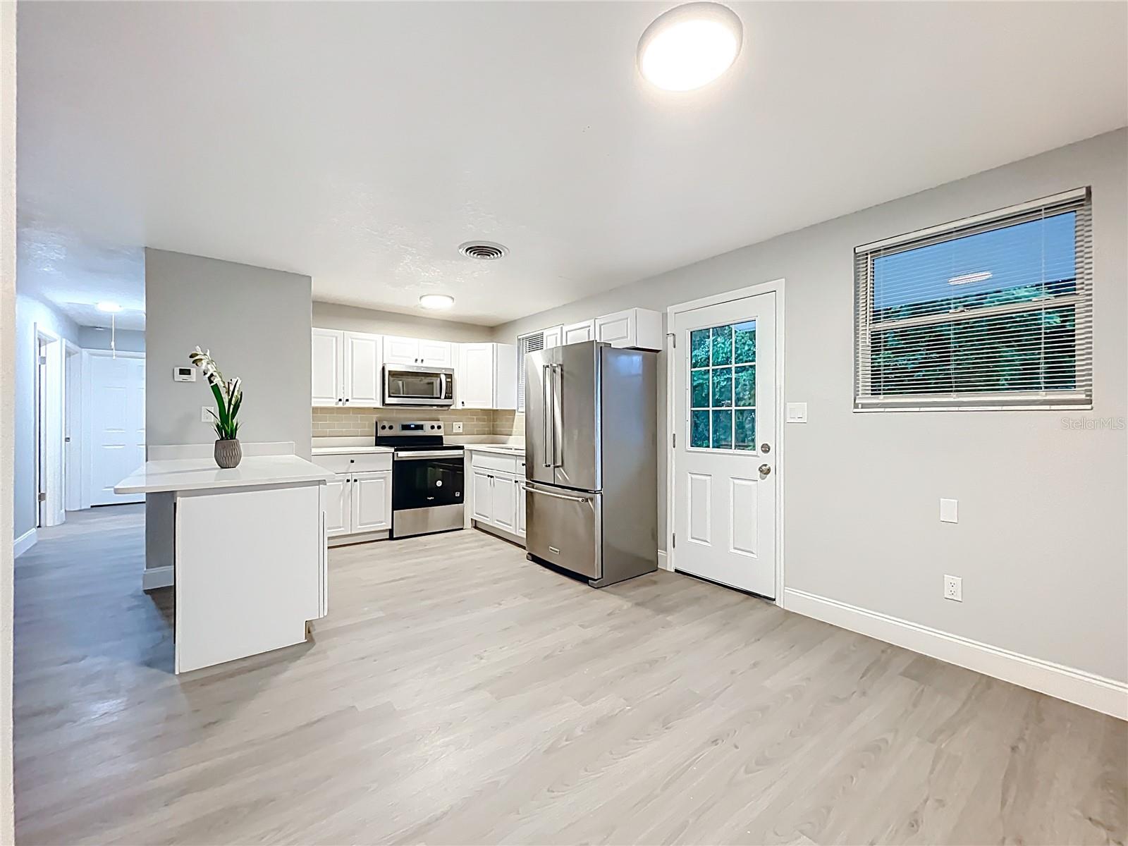 Image 8 of 30 For 1503 Woodlyn Drive