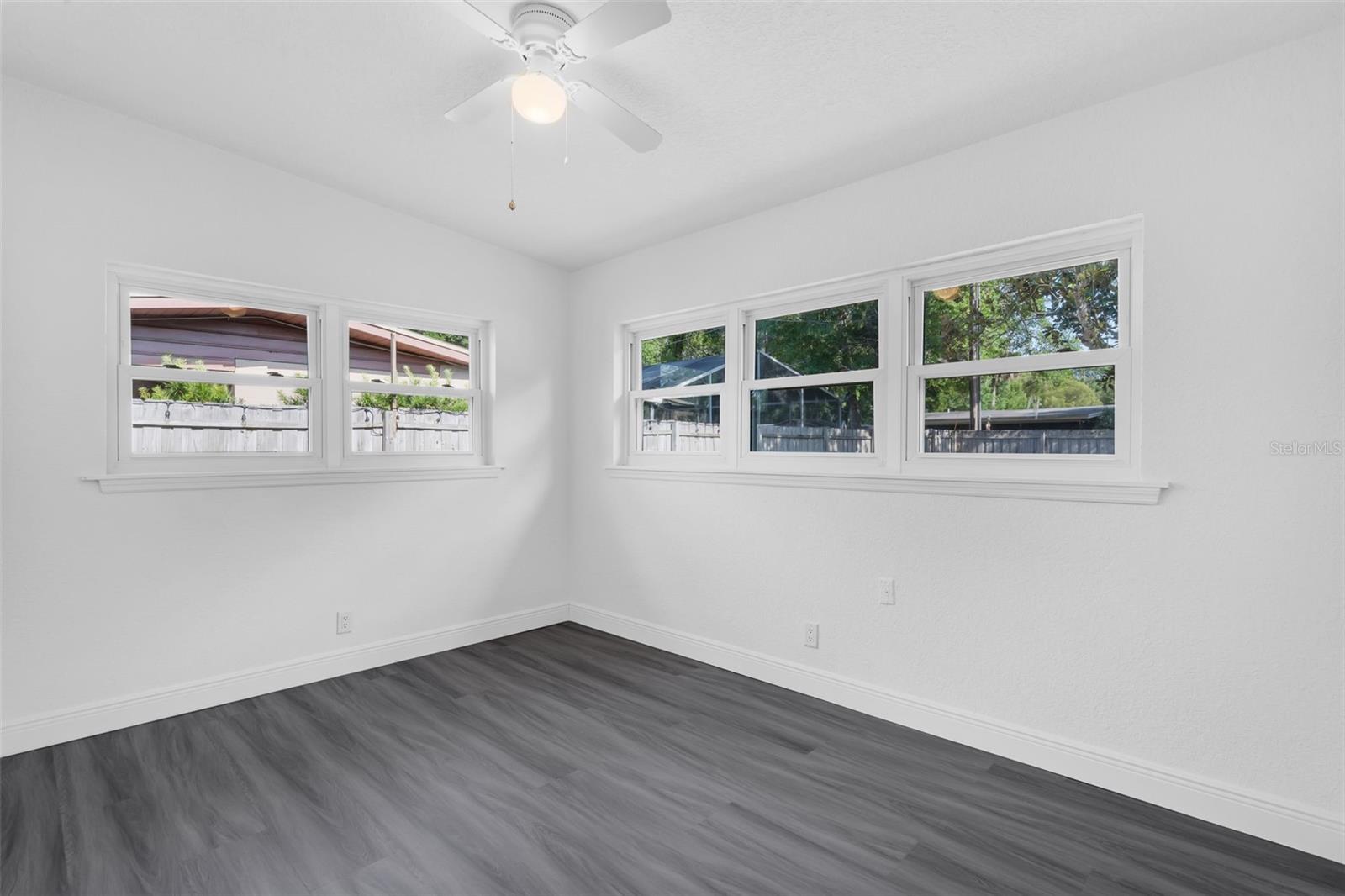 Image 28 of 68 For 807 Airport Boulevard