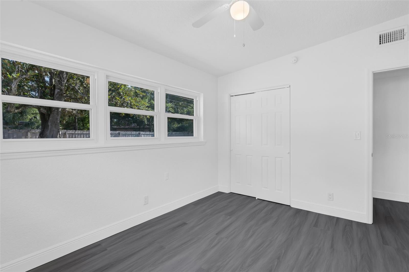 Image 29 of 68 For 807 Airport Boulevard