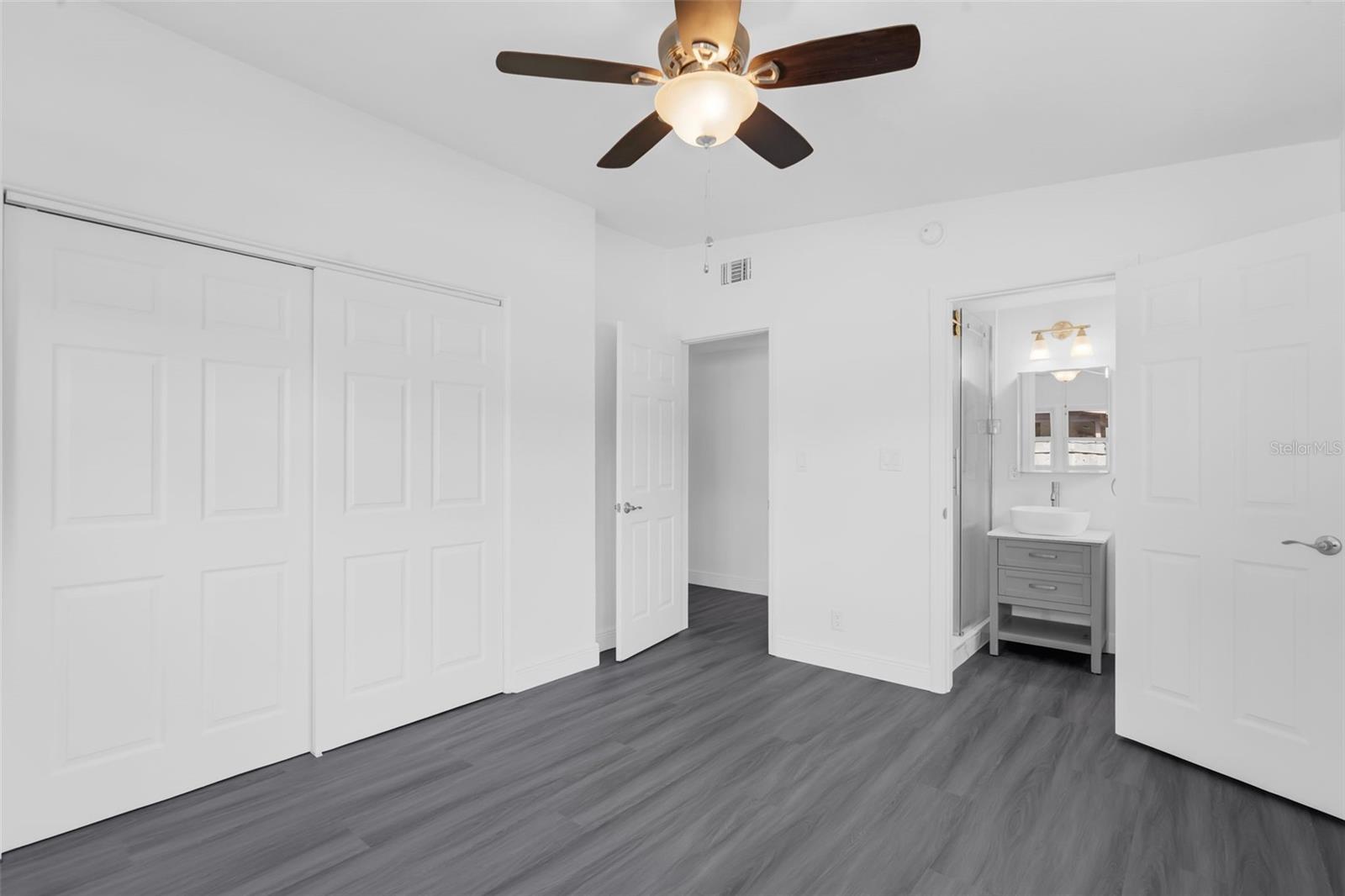 Image 34 of 68 For 807 Airport Boulevard
