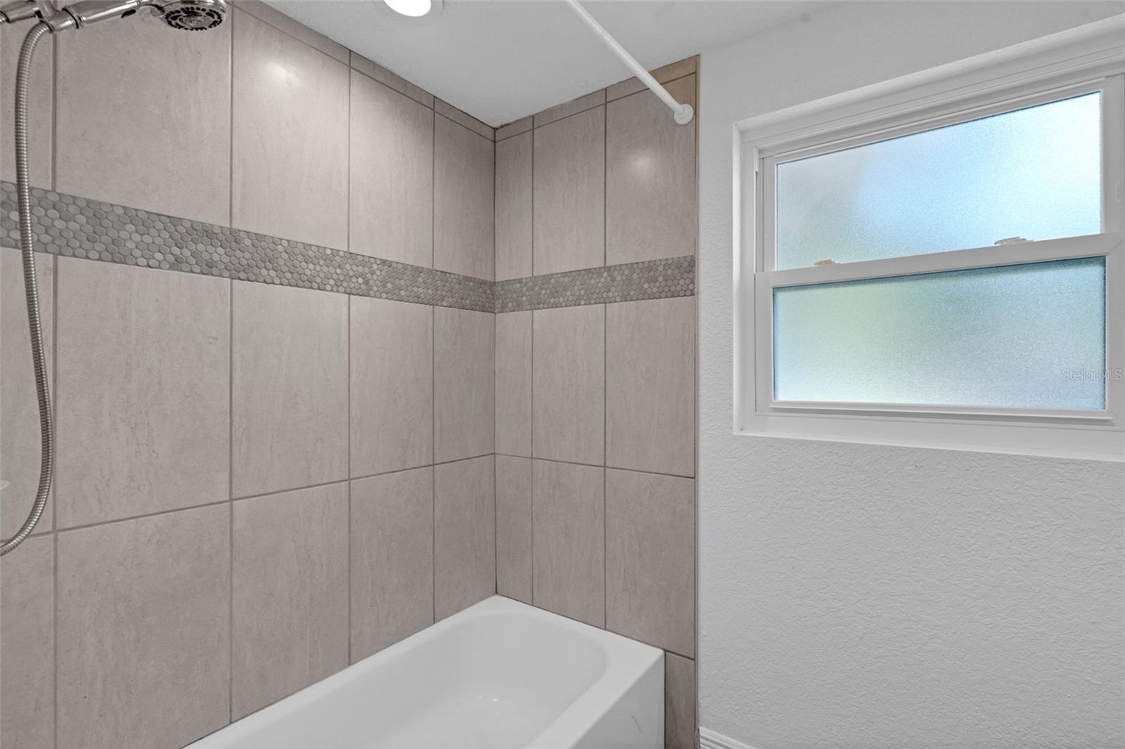 Image 38 of 68 For 807 Airport Boulevard