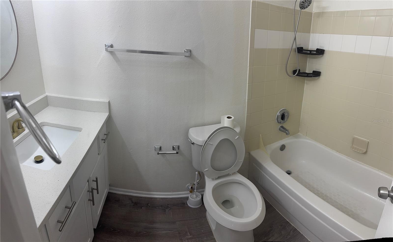 Image 13 of 23 For 3016 Parkway Blvd  201