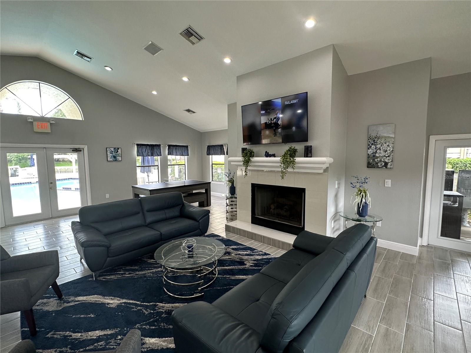 Image 16 of 23 For 3016 Parkway Blvd  201