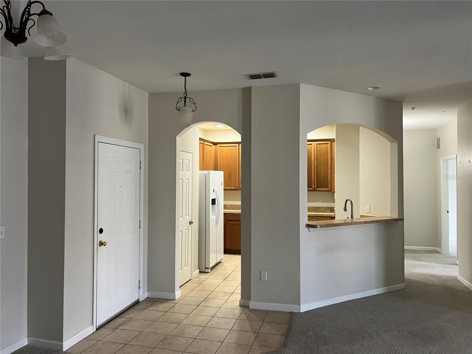 Image 4 of 10 For 3000 Laurel Park Lane 306
