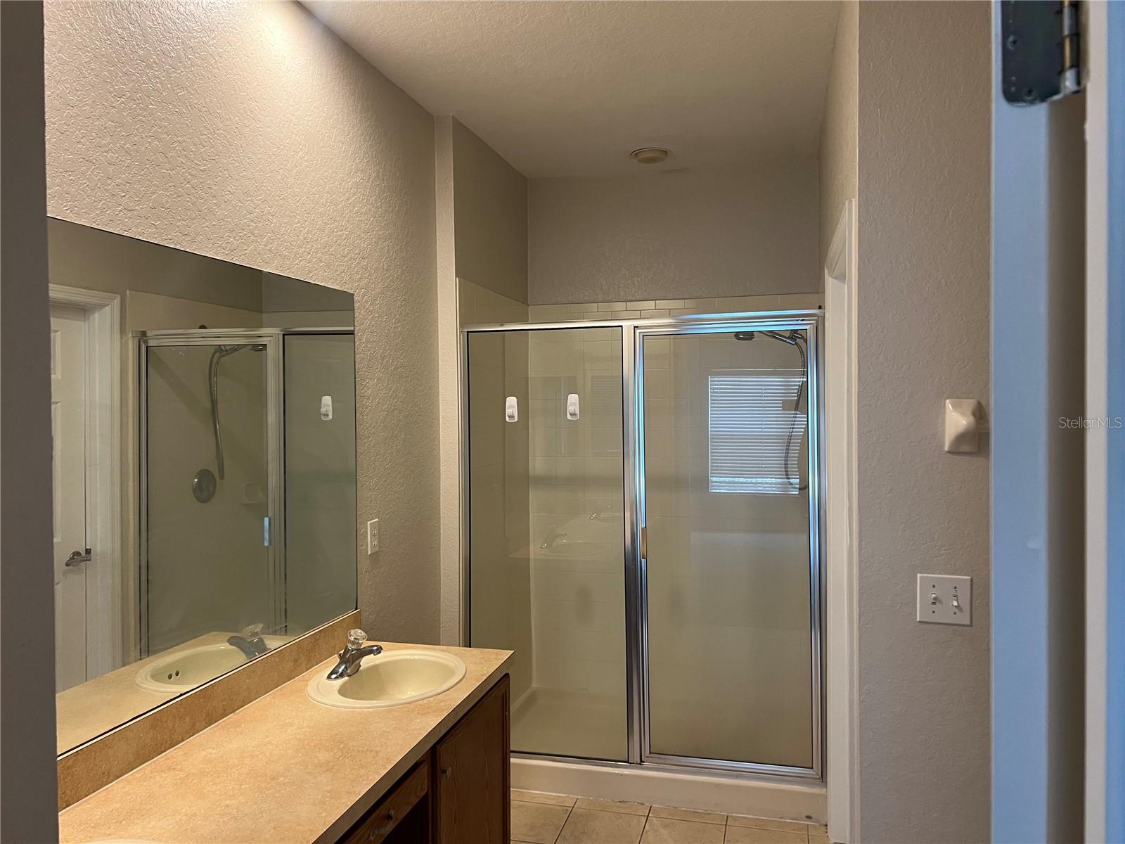 Image 7 of 10 For 3000 Laurel Park Lane 306