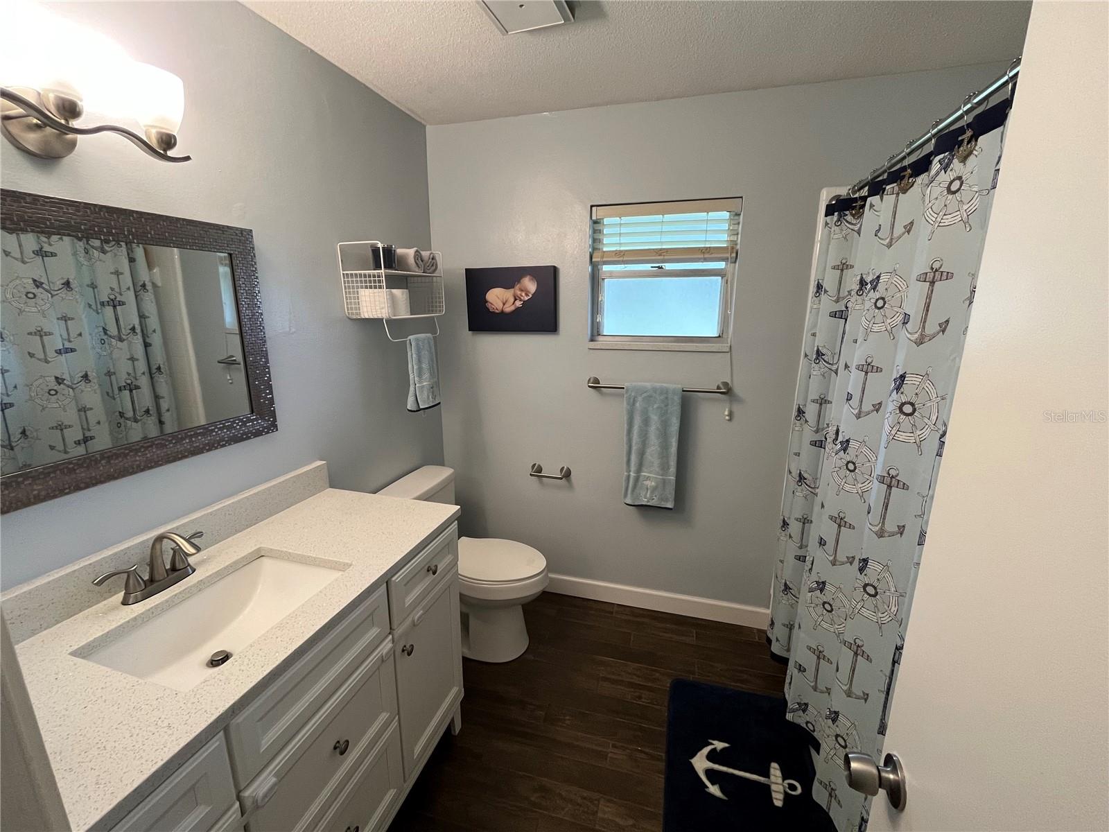 Image 11 of 30 For 203 Parkwood Lane