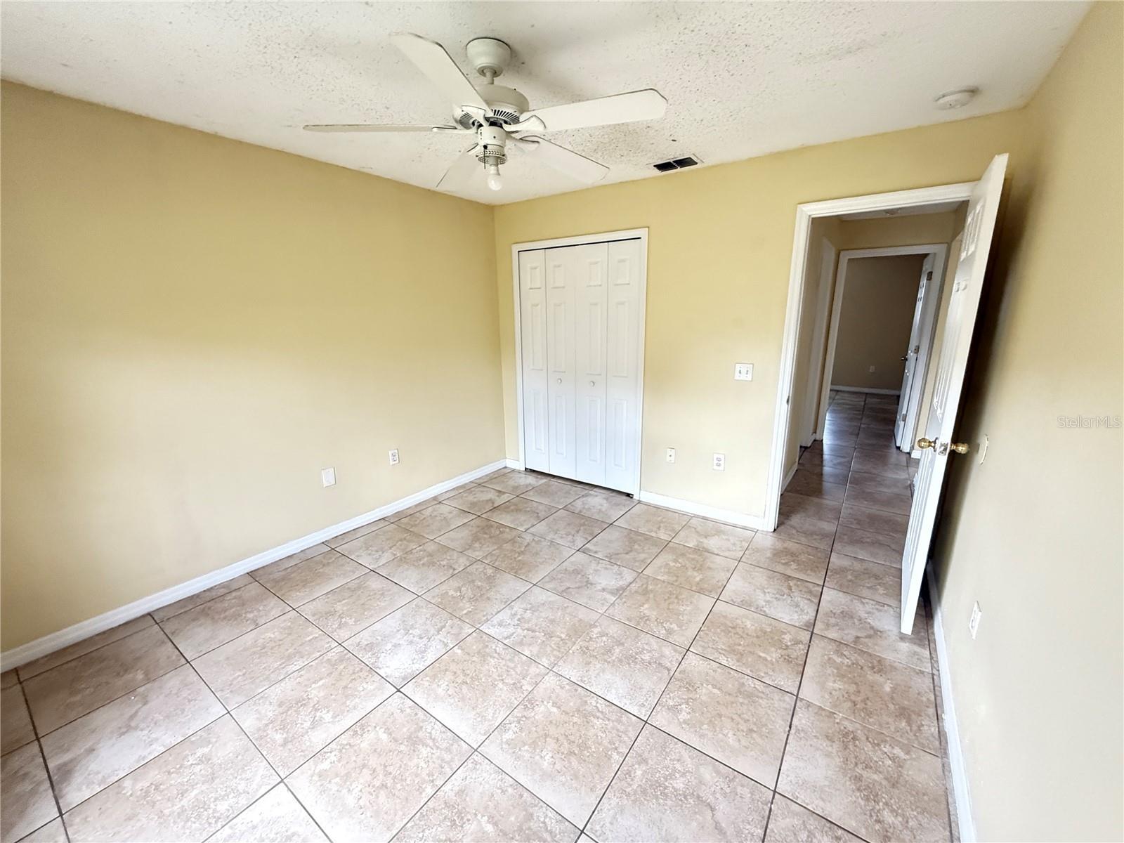 Image 13 of 17 For 462 Lark Court