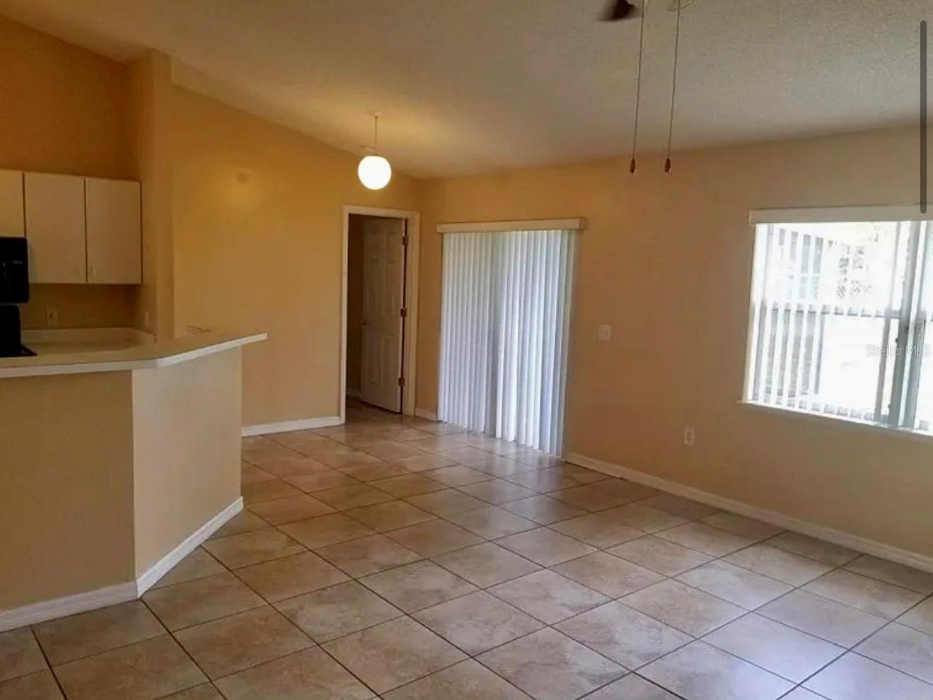 Image 3 of 7 For 462 Lark Court