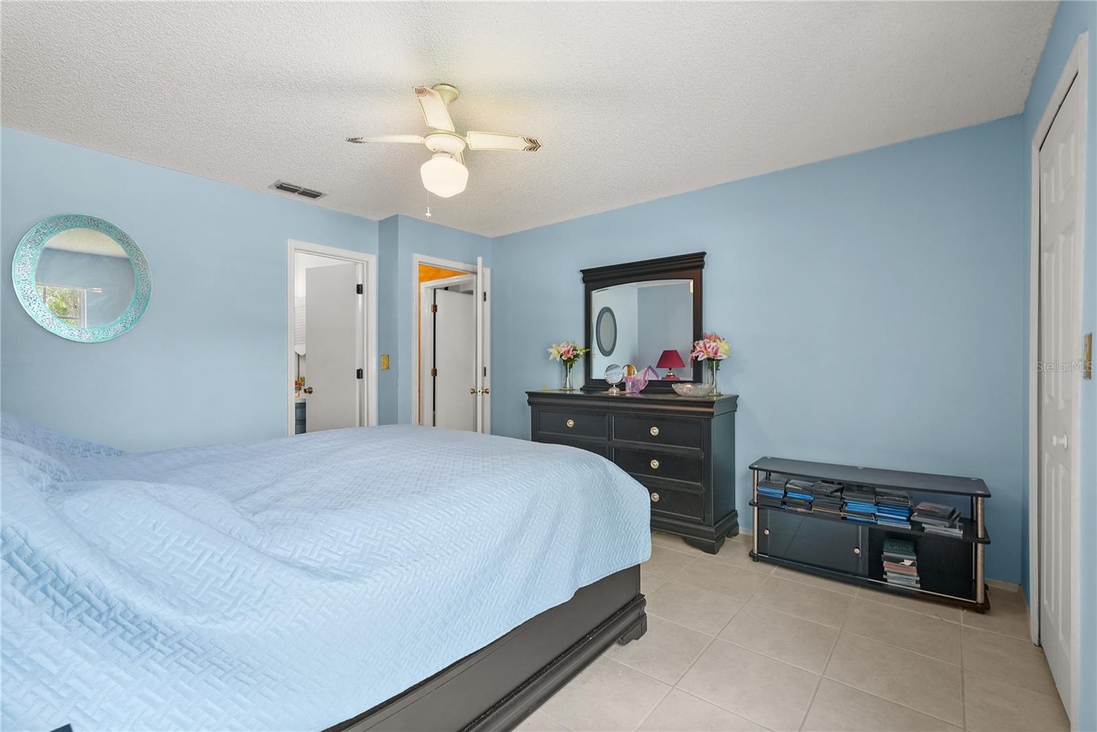Image 16 of 25 For 11891 Atlin Dr