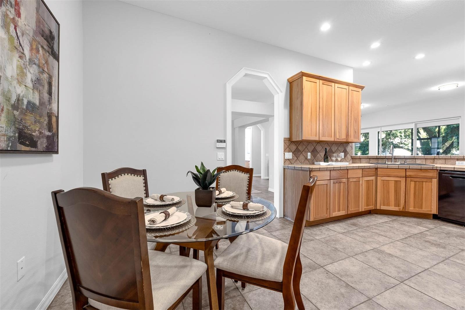 Image 17 of 47 For 6479 Apple Street