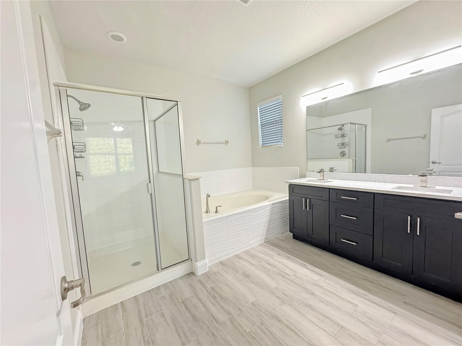 Image 11 of 27 For 2164 Crosston Circle