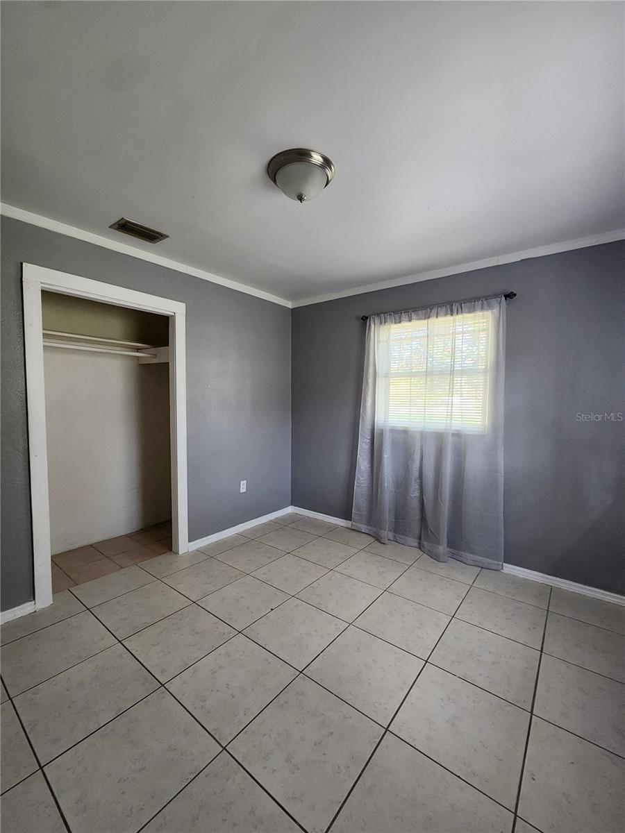 Image 12 of 18 For 1323 Hill Street