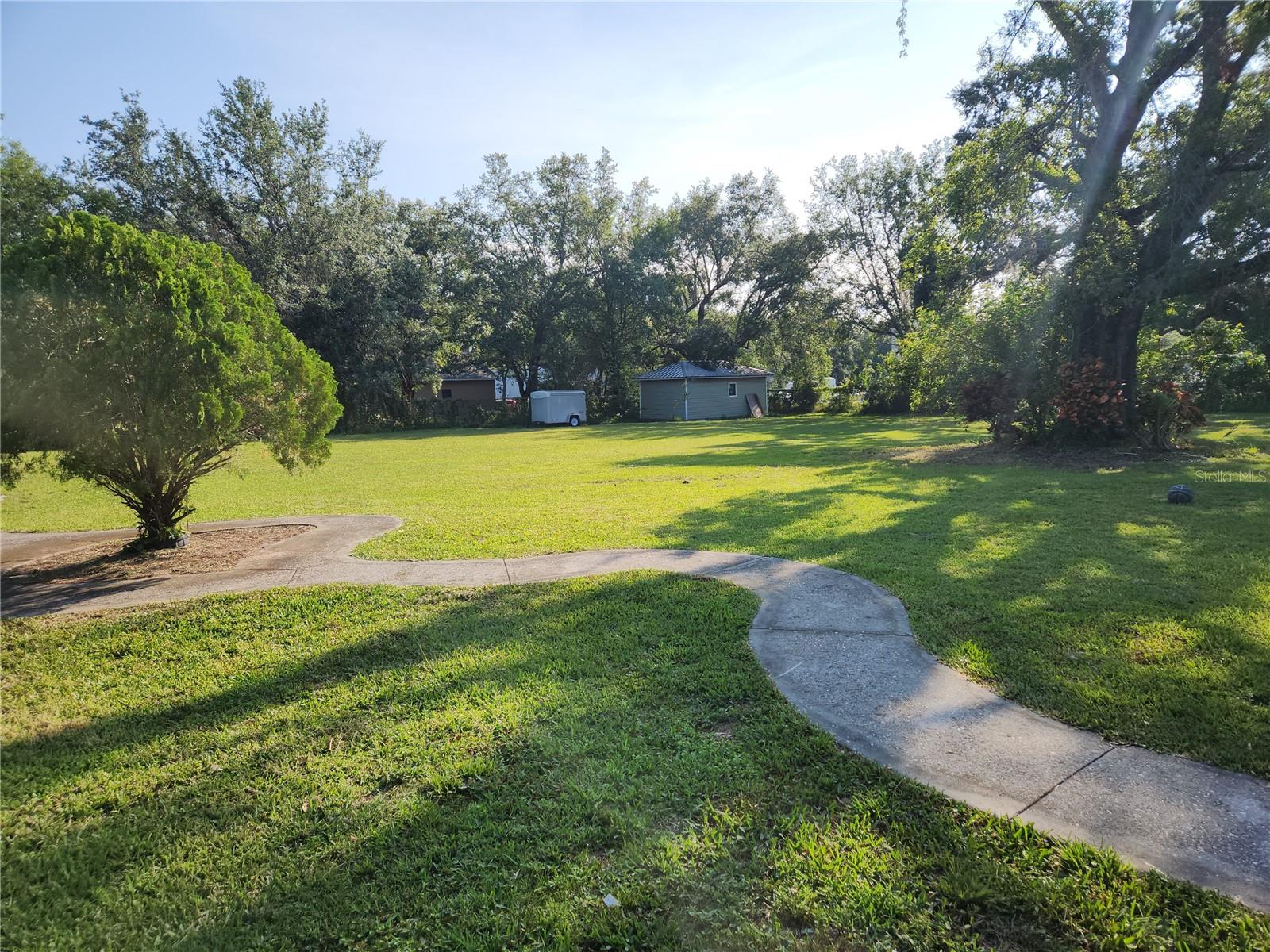 Image 17 of 18 For 1323 Hill Street