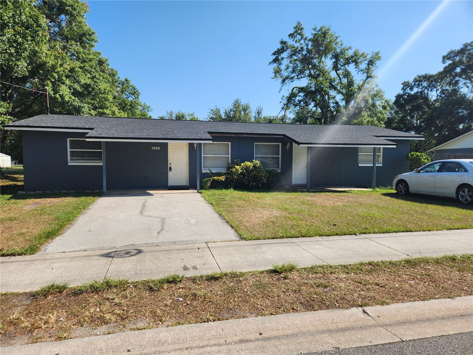 Image 3 of 18 For 1323 Hill Street