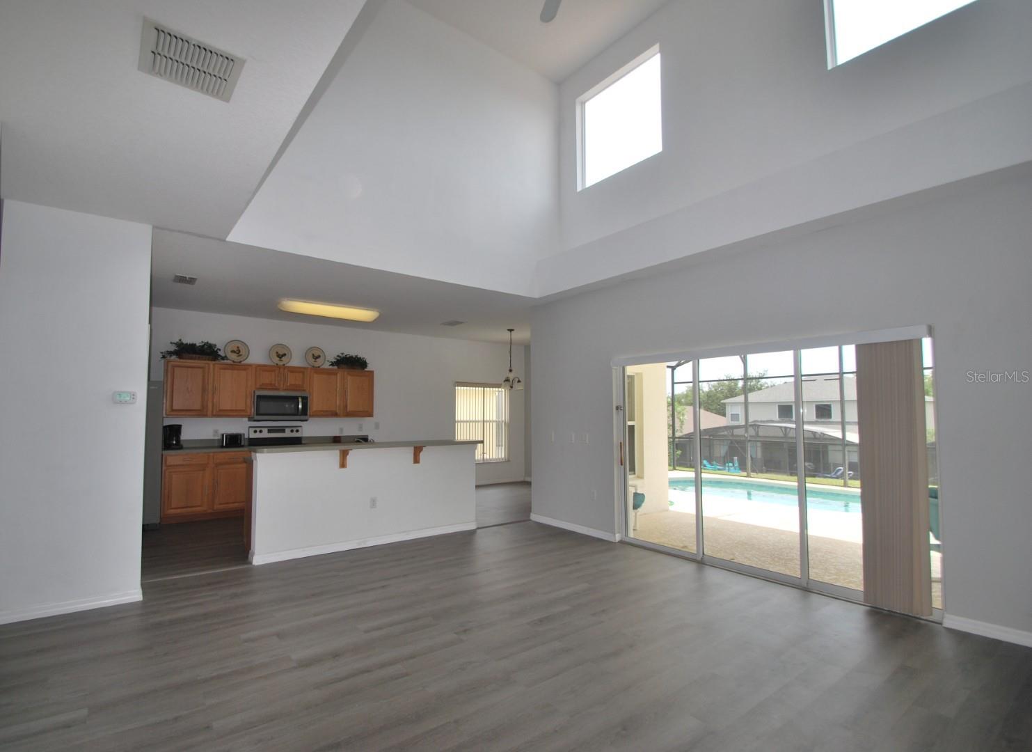 Image 9 of 47 For 257 Lancaster Drive