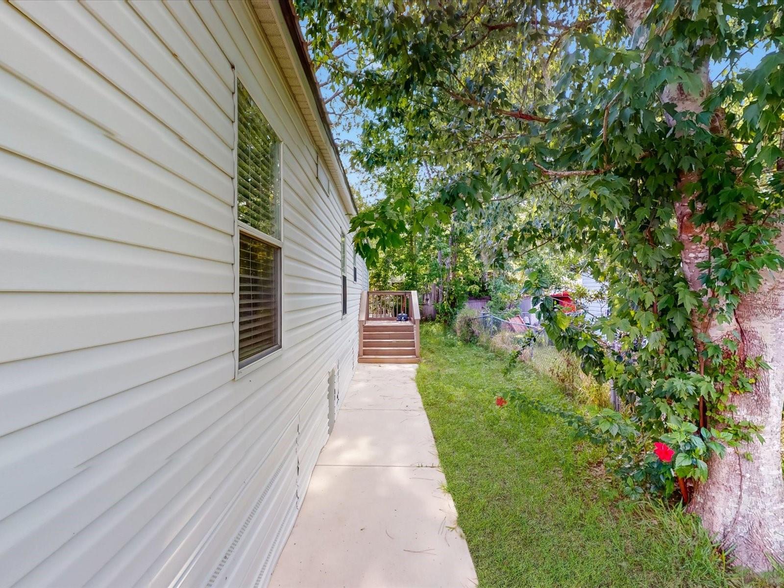 Image 18 of 31 For 54735 Williams Street