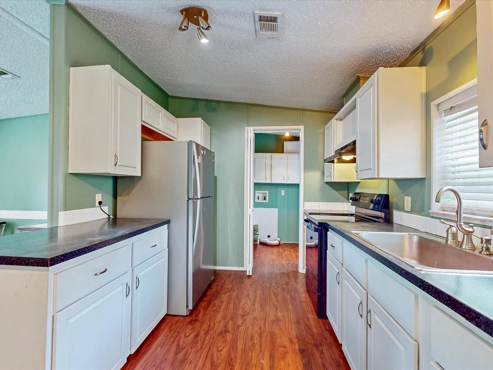 Image 7 of 31 For 54735 Williams Street