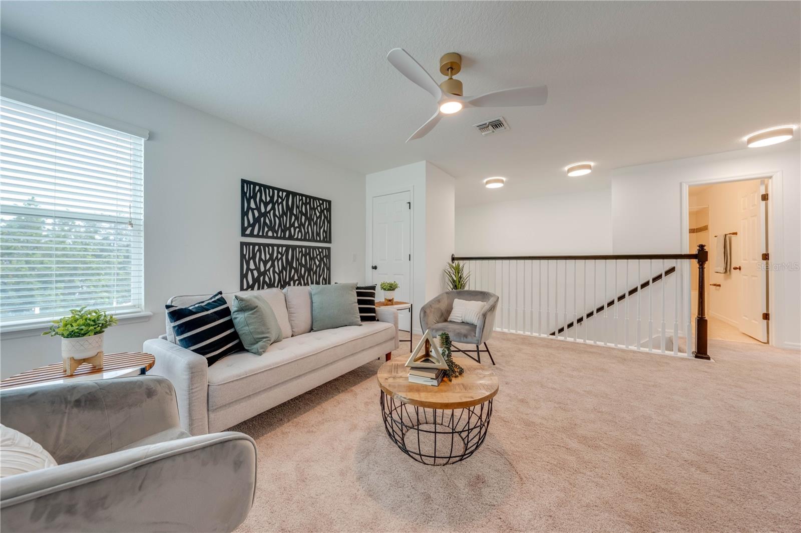 Image 18 of 76 For 5249 Villa Rosa Avenue