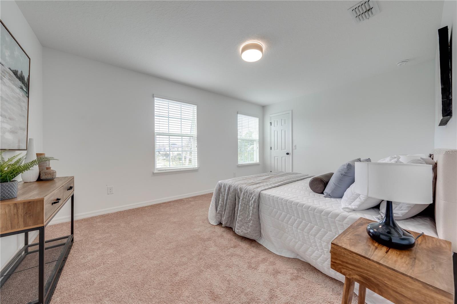 Image 21 of 76 For 5249 Villa Rosa Avenue