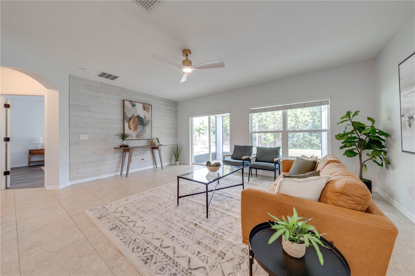 Image 4 of 76 For 5249 Villa Rosa Avenue