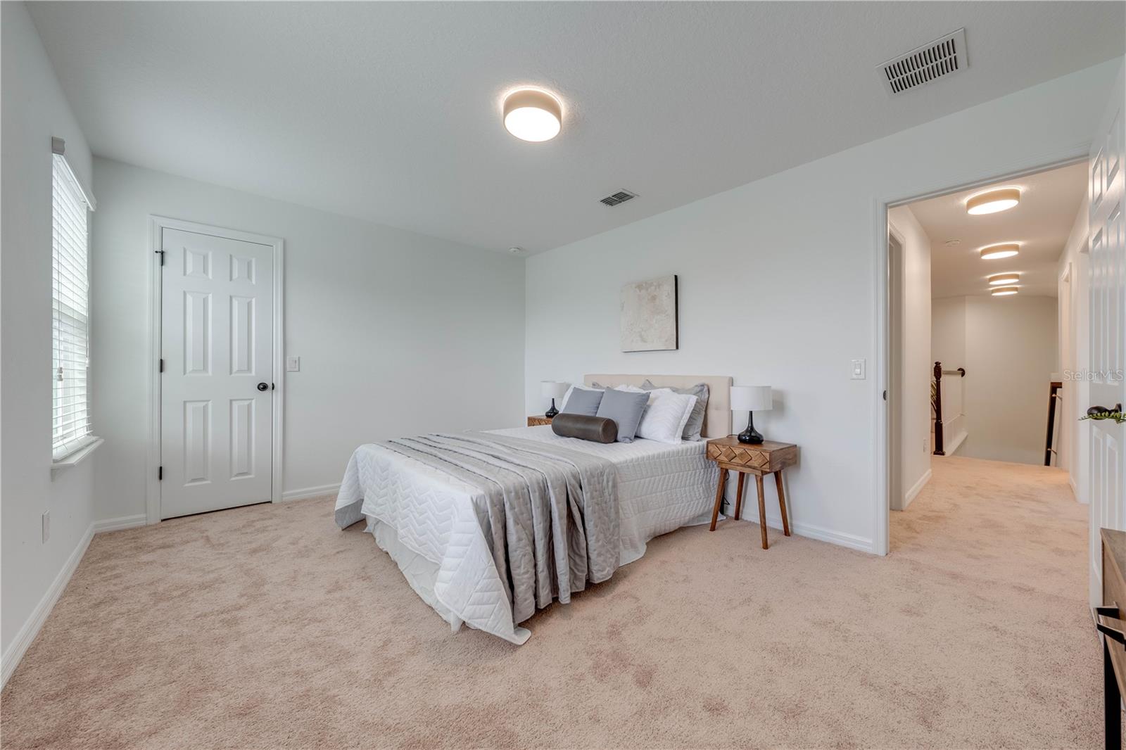 Image 40 of 76 For 5249 Villa Rosa Avenue