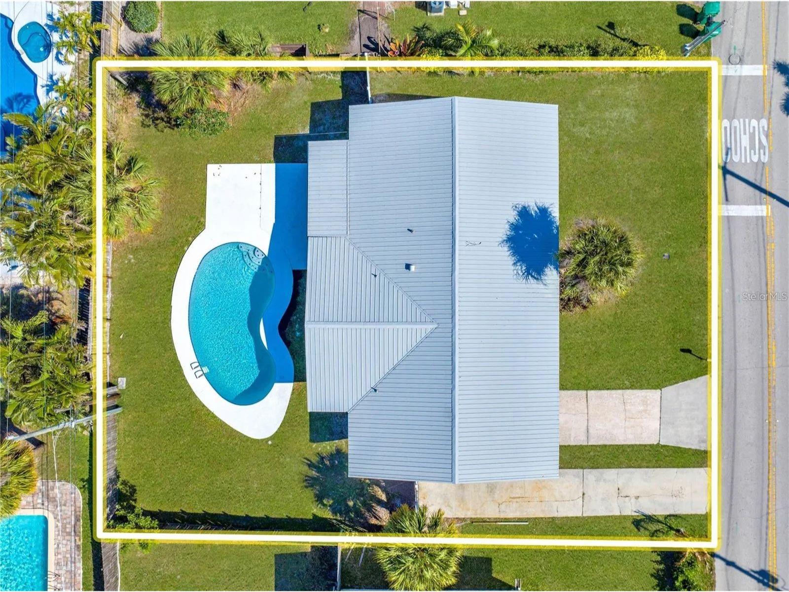 Image 17 of 29 For 380 Cassia Boulevard