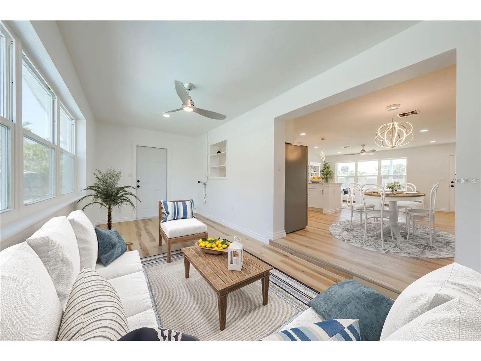 Image 7 of 29 For 380 Cassia Boulevard