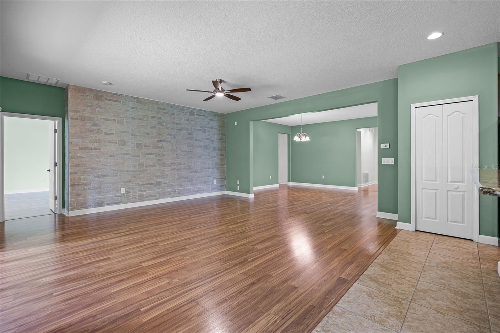 Image 12 of 55 For 1394 Palmetto Dunes St