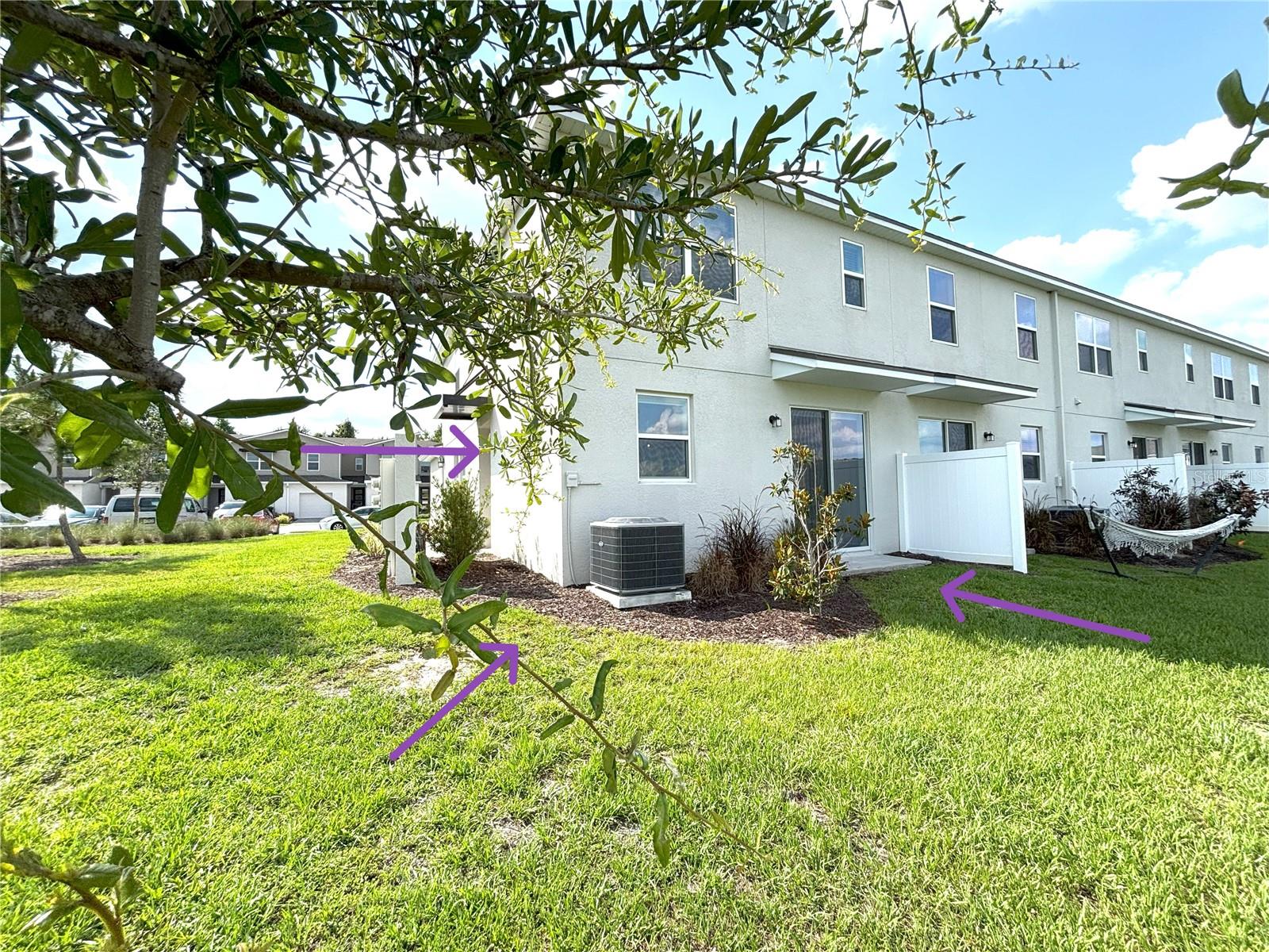 Image 4 of 43 For 921 Spring Palms Loop