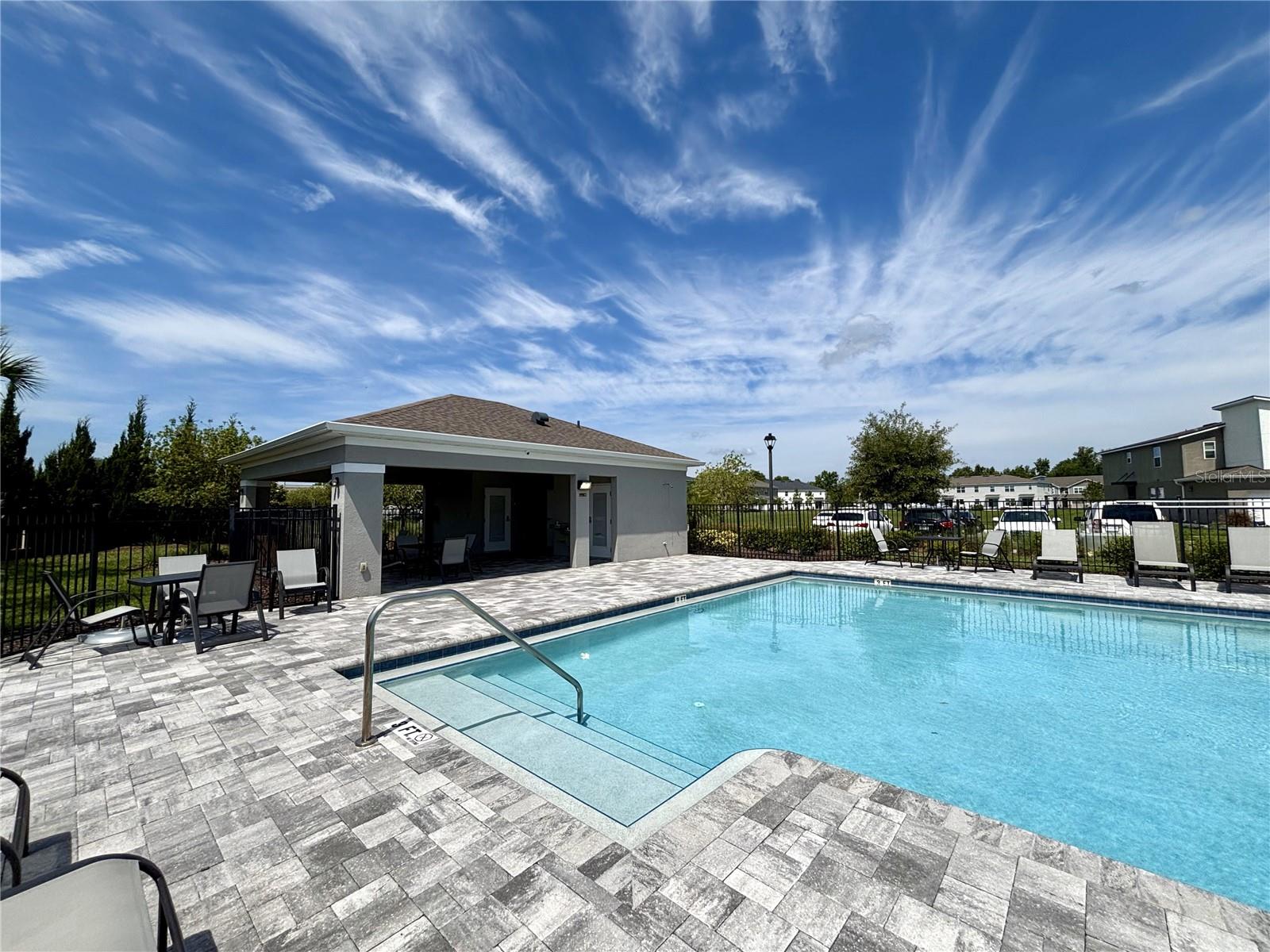 Image 41 of 43 For 921 Spring Palms Loop