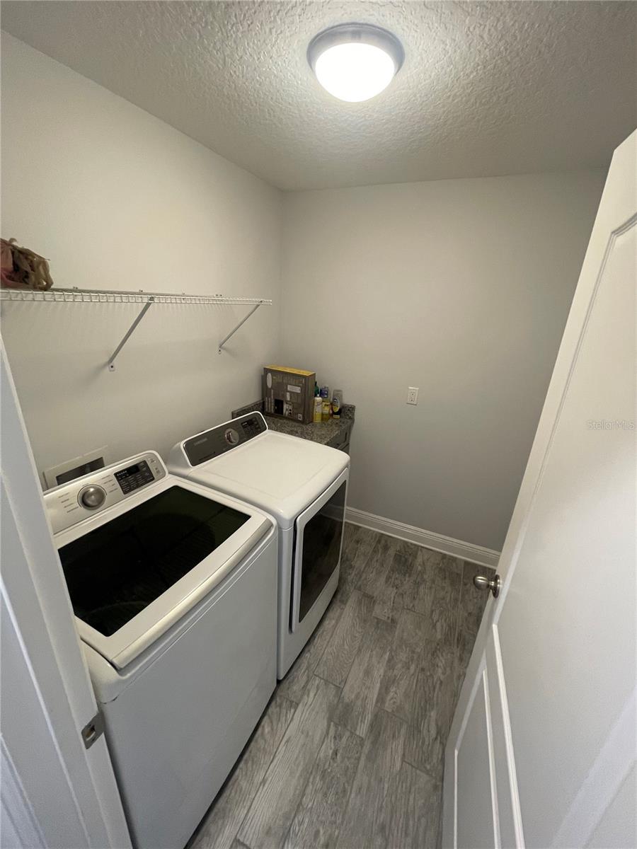 Image 10 of 27 For 1090 Pierce Avenue