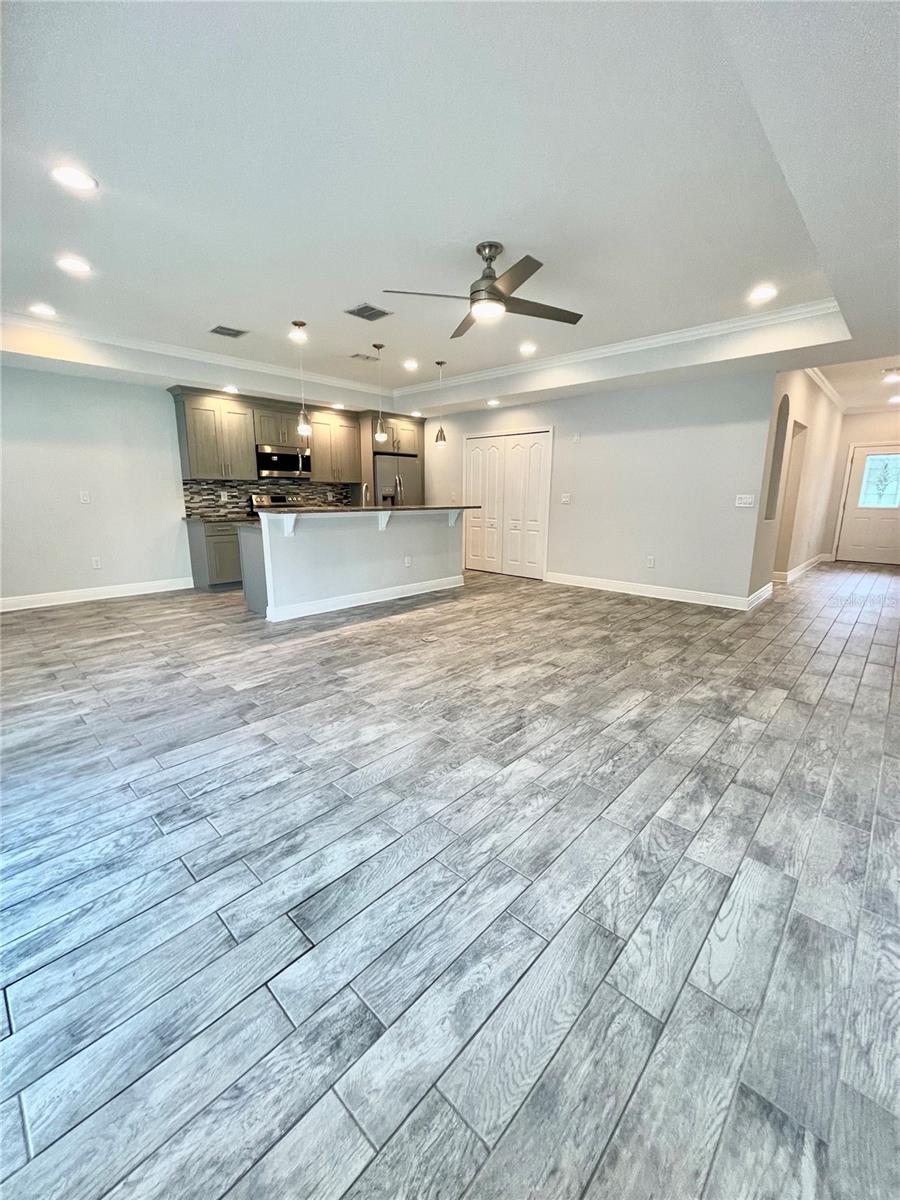 Image 6 of 27 For 1090 Pierce Avenue
