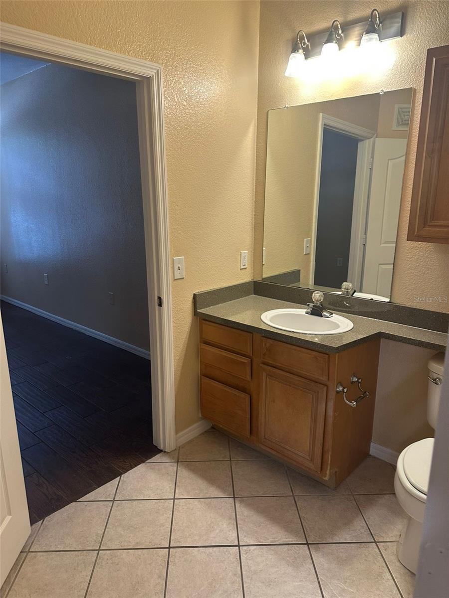 Image 10 of 25 For 6159 Metrowest Boulevard 107