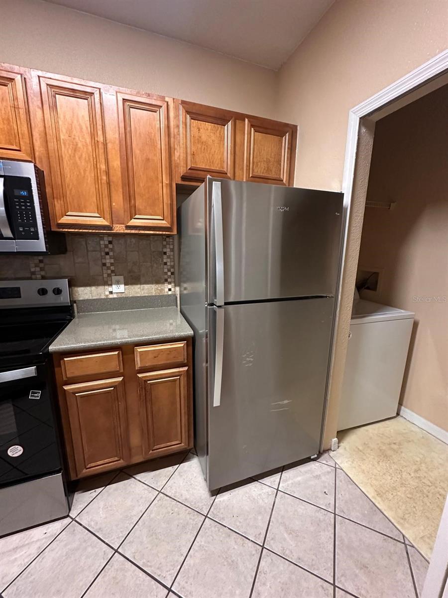 Image 27 of 28 For 6159 Metrowest Boulevard 107
